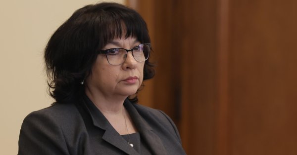Петкова: Правительство проиндексирует зарплаты на 5%