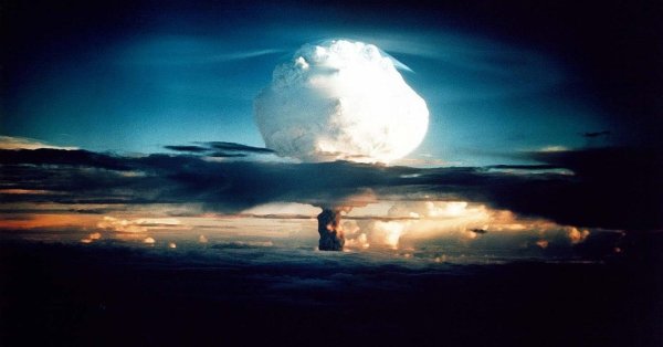 Советник Путина пригрозил: Мы накажем Европу ядерными ударами ВИДЕО