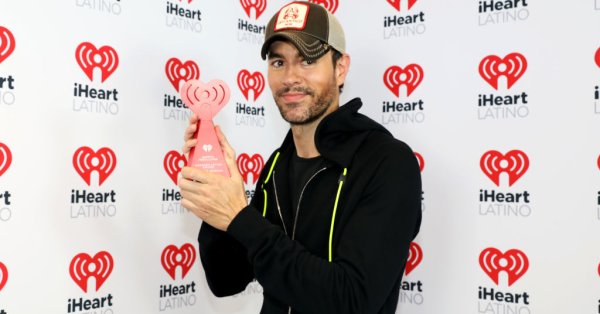 Энрике Иглесиас показал вблизи свою талантливую дочь Марию