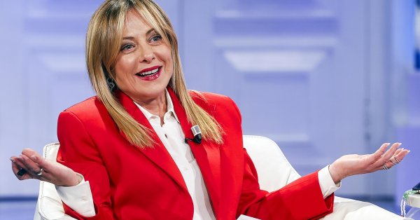 Мелони: Италия принимает Совет мира, но конституция мешает нам