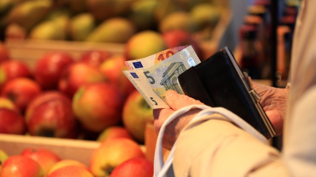 КТК расследует коммерческую практику поставщиков небольших продуктовых магазинов