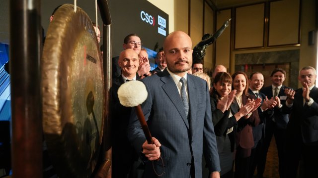 Акции чешской оборонной компании CSG подскочили на 32% во время дебюта после рекордного IPO