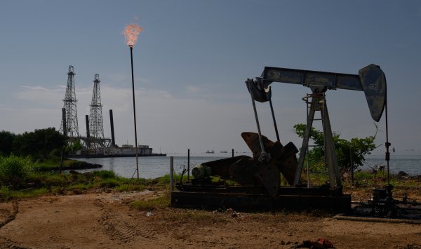 Уйдет Венесуэла, нефтяные гиганты будут искать прибыль в Северной Африке