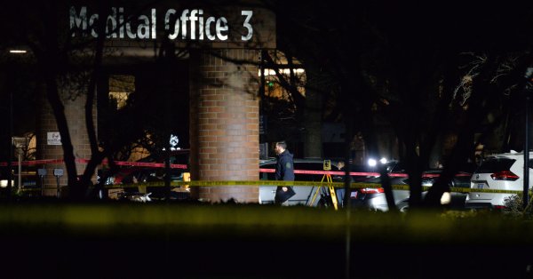 Новая драма: Федеральные агенты застрелили двух человек в Портленде