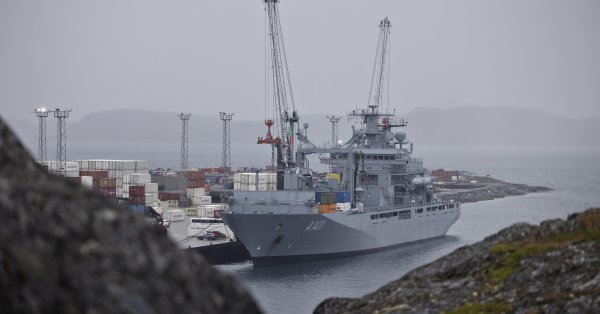 Великобритания и Германия обсуждают размещение сил НАТО в Гренландии, чтобы успокоить угрозу США
