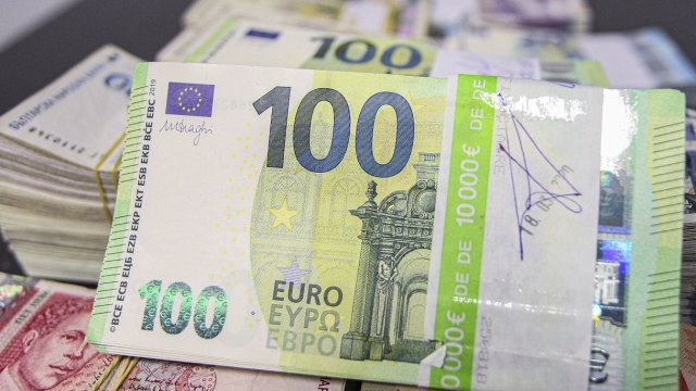 Омбудсмен привлек Ассоциацию банков к нарушениям при обмене левов на евро