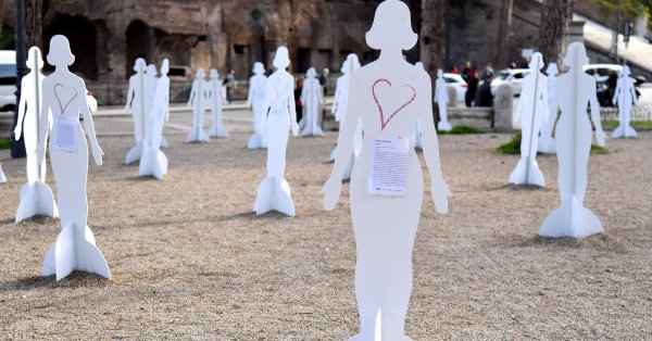 В Италии жестоко убили женщину, родители убийцы покончили жизнь самоубийством