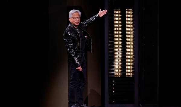 Ралли Nvidia на 4 триллиона долларов сталкивается с большим количеством угроз, чем когда-либо