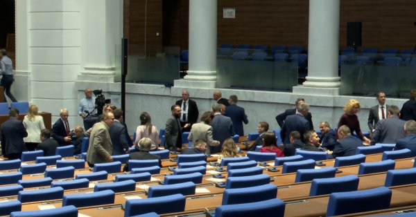 Ушедшие в отставку вице-премьеры Караджов и Дончев о блиц-контроле в парламенте