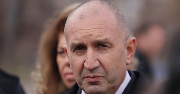 Радев уйдет в отставку в понедельник?