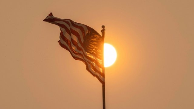 Пошлины Трампа не увеличили инфляцию, но, похоже, они наносят ущерб экономике