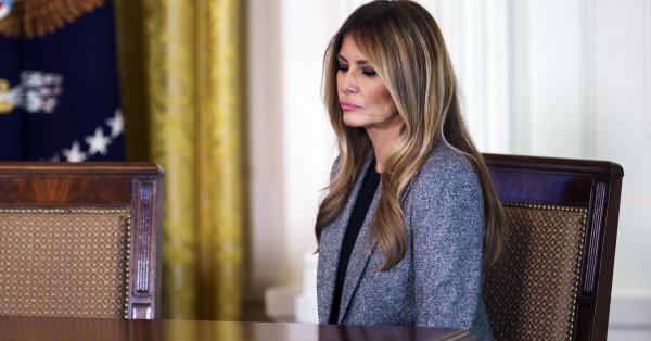 Мелания Трамп с редким политическим комментарием по поводу убийств в Миннеаполисе ВИДЕО