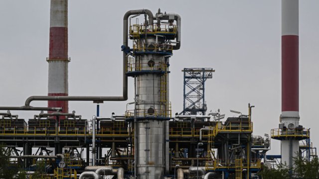 Сербия объявила тендер на строительство нефтепровода в Венгрию