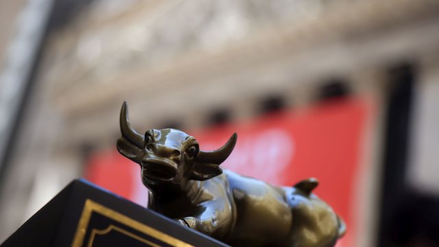 Глобальные фонды акций сообщают о сильном притоке капитала в последнюю неделю 2025 года.