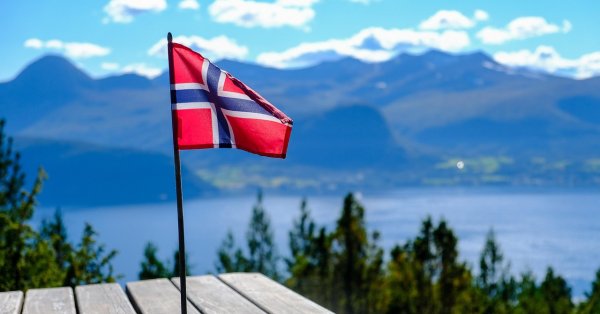 Норвегия готовит свое население к войне с Россией: дома и машины могут быть конфискованы