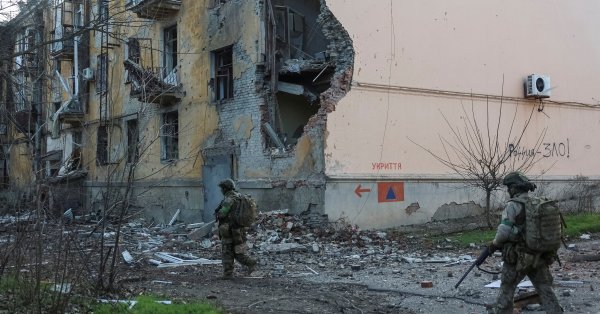 Украинские дроны вызвали пожар на промышленном комплексе в России