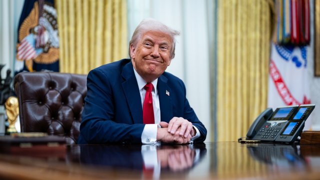 Дональд Трамп приказал разработать план вторжения в Гренландию, но военным эта идея не нравится