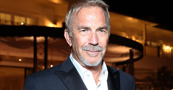 Кевин Костнер показал свою новую девушку, отвез ее в Аспен