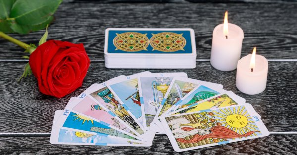 Прогноз Таро на февраль для каждого знака зодиака