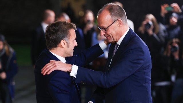 Напряженность в отношениях между Францией и Германией угрожает создать единый фронт против Трампа