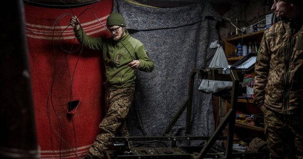 Самые молодые солдаты остаются на фронте: Новая реальность для Украины