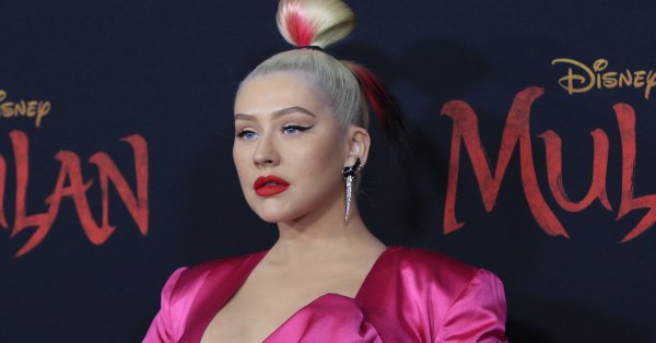 Кристина Агилера фото топлесс