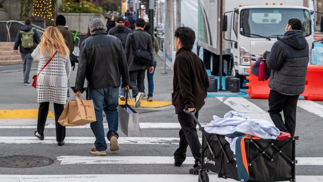 Экономика США в третьем квартале выросла на пересмотренные темпы - 4,4%.