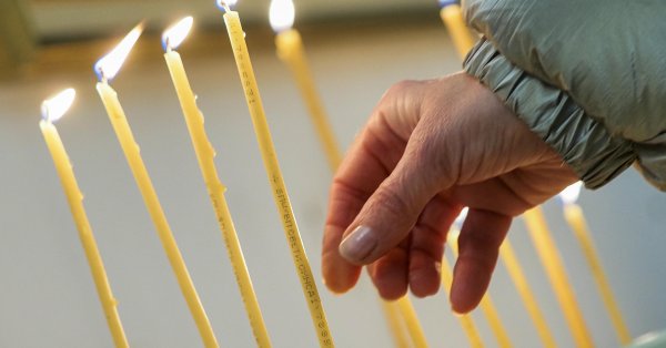 Сербия отмечает сочельник, Вучич и патриарх призывают к единству