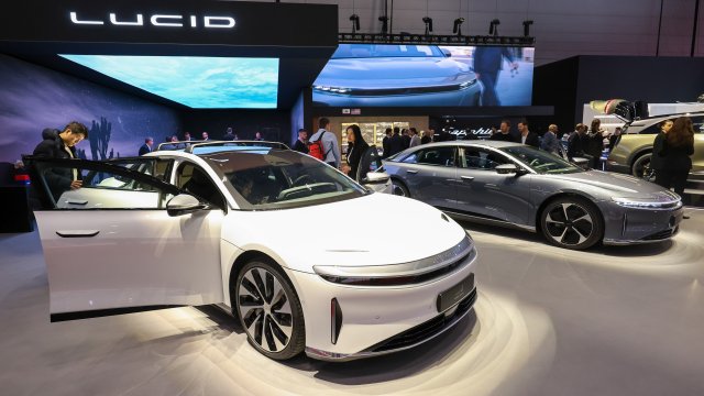 Lucid сообщает о росте продаж и производства в последнем квартале 2025 года.