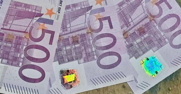 В Боровце турист расплатился фальшивой банкнотой в 500 евро.