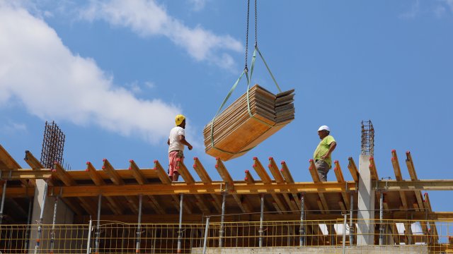 Строительство в нашей стране в ноябре вернулось к месячному росту