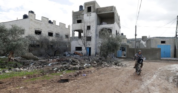 Почему российские дипломаты тихо бегут из Израиля?