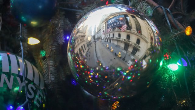 S&P 500 прогнозирует 2025 год с годовым ростом на 16%