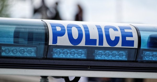 Кто вы, я вас избью: Пьяный мужчина напал на полицейских