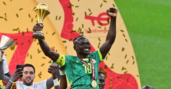 Незасчитанный гол, пенальти, удаление команды... Сенегал после драмы стал чемпионом Африки