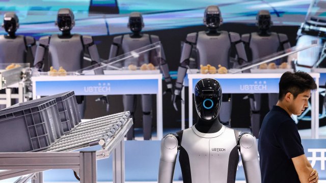 Гуманоидные роботы, искусственный интеллект и вопрос в 5 миллиардов долларов: Китай ждет пузырь или будущее?