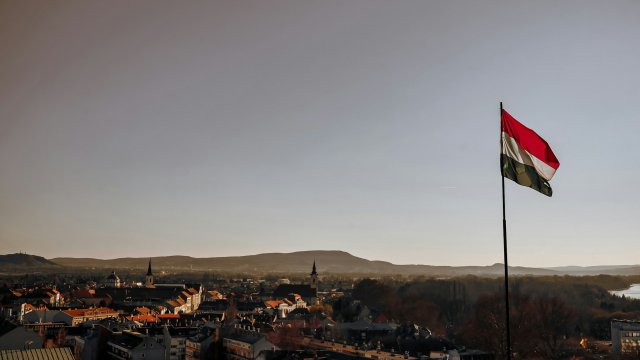 Венгрия теряет право на помощь от ЕС на сумму более 1 млрд евро