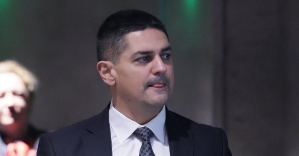 Радостин Васильев: Новый год требует не слов, а характера и смелости