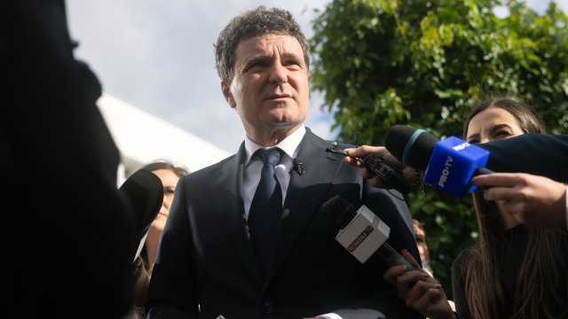 Президент Румынии отверг идею референдума об объединении Румынии и Молдавии