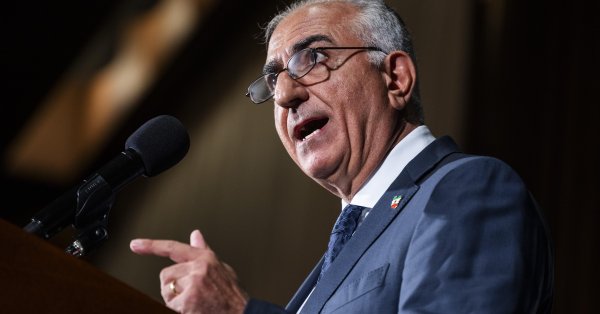 Сын последнего шаха Ирана пообещал вернуться в Иран