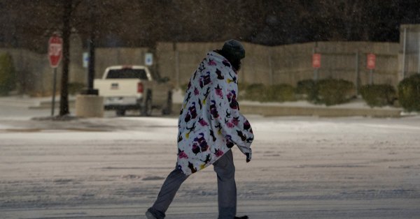 Метели в Афганистане унесли по меньшей мере 61 жизнь