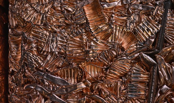 Какие отрасли больше всего страдают от рекордных цен на медь?