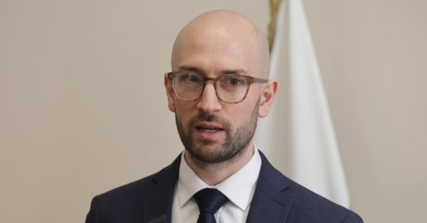 Правительство внесло проект второго продления закона о бюджете