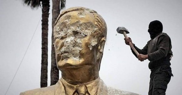 После падения режима: сирийцы стирают культ личности Асада