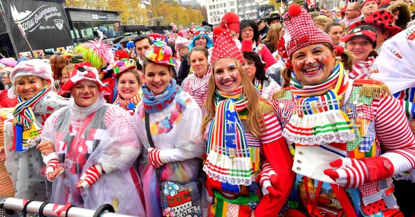 Карнавальный сезон в Германии принесет около 2 миллиардов евро дохода