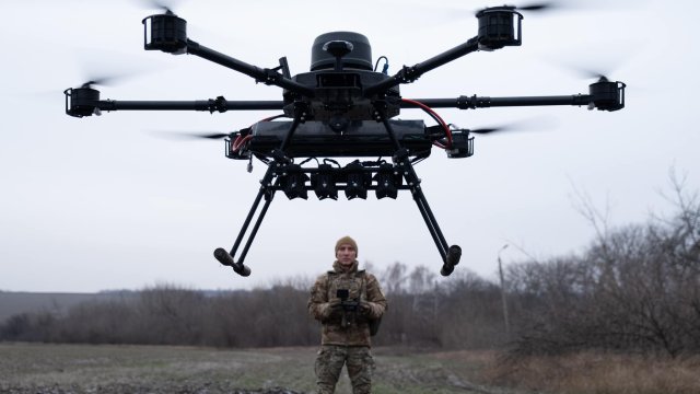 Украинские операторы дронов сбивают солдат НАТО во время учений