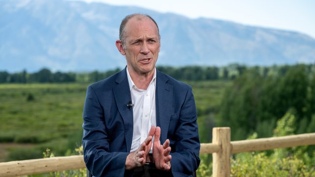 Гулсби из ФРС ожидает нескольких снижений ставок, если инфляция продолжит замедляться