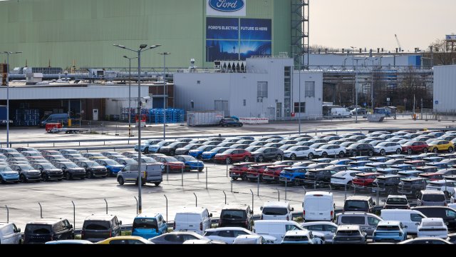 Ford ведет переговоры о разделе своих заводских площадей в Европе с Geely