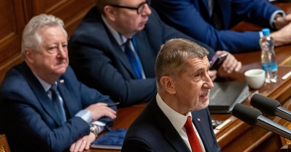 Чехия отказывается увеличивать расходы на оборону до тех пор, пока НАТО не потребует