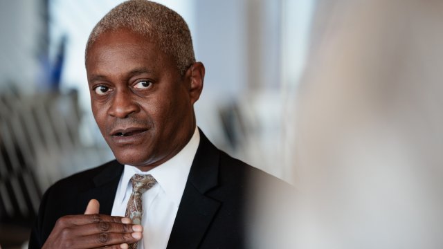 Бостик ФРС: главным приоритетом является снижение инфляции до 2%